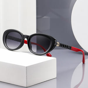 Nuevas gafas de sol con montura ovalada retro europeas y americanas para mujer, montura negra de PC, protección UV400, clase 2, venta al por mayor - Product Image 5