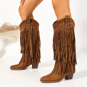 Stivali da donna in finta pelle scamosciata con frange, stivali alti al ginocchio stile cowboy, punta quadrata, tacco largo, rivetti decorativi, stile boho western, stivali alti da vacanza. - Product Image 2