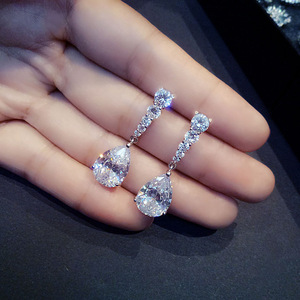 Orecchini pendenti lunghi a forma di pera color argento per donna, eleganti gioielli alla moda - Product Image 1