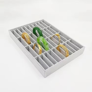 Bandeja de terciopelo personalizada con LOGO para joyería, organizador de anillos, pulseras y cadenas, contenedor de joyas para tienda. - Product Image 3