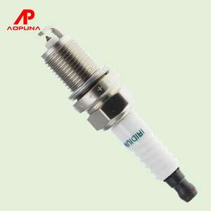 Bougies d'allumage automatiques d'iridium de moteur de voiture Bujias 90919-01210 SK20R11 Bougie d'allumage de Bujia - Product Image 1