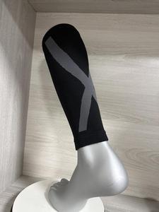 Manchons de compression réglables et confortables pour mollets – Attelle de maintien premium - Product Image 1