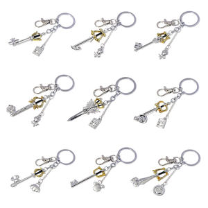 Porte-clés et collier <span class=keywords><strong>Kingdom</strong></span> <span class=keywords><strong>Hearts</strong></span>, Sora, Roi Mickey, Oblivion, pendentif Keyblade, cadeau - Product Image 1