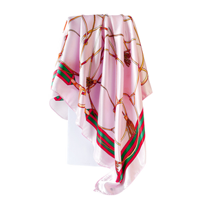 ผ้าคลุมศีรษะผ้าไหมซาตินพิมพ์ลายดอกไม้ดิจิทัลหรูหรา ดีไซน์ใหม่ 100% ผ้าไหม สำหรับผู้หญิง คุณภาพสูง รับสั่งทำโลโก้ - Product Image 5