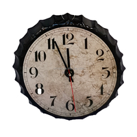 Horloge en métal en forme de bouchon de bouteille pour la décoration murale du club de bar de la grotte de l'homme