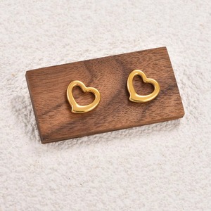 Boucles d'oreilles en forme de cœur d'amour en acier inoxydable pour femmes, imperméables, cadeau romantique pour la Saint-Valentin - Product Image 3