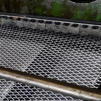 Maille métallique perforée extensible Filtres à mailles en acier inoxydable et en acier au carbone pour les applications de soudage et de pliage