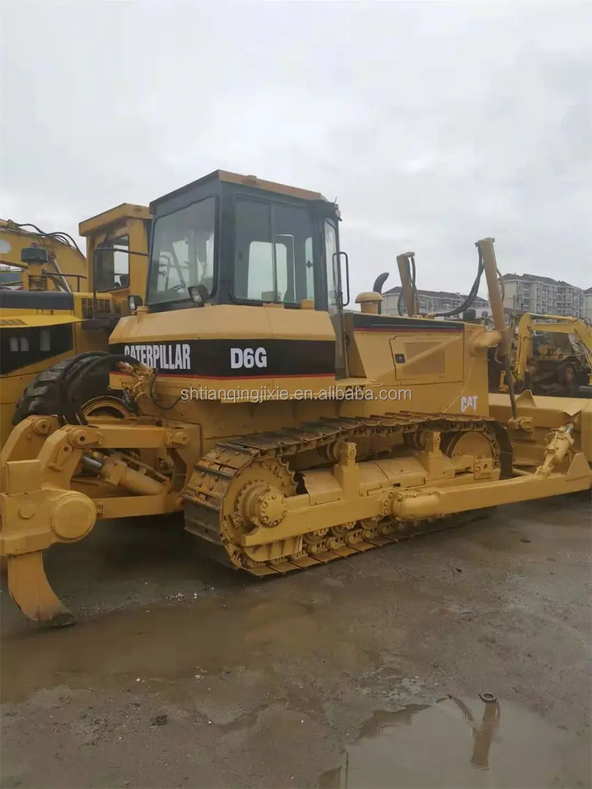 ขายร้อนใช้รถปราบดินตีนตะขาบ CAT D6G รถปราบดินขนาดกลางเครื่องจักรก่อสร้างรางรถไฟประสิทธิภาพสูงราคาต่ําอียิปต์