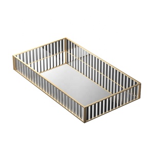 Organisateur <span class=keywords><strong>de</strong></span> miroir en <span class=keywords><strong>verre</strong></span> <span class=keywords><strong>de</strong></span> couleur or, <span class=keywords><strong>plateau</strong></span> métallique <span class=keywords><strong>de</strong></span> service <span class=keywords><strong>de</strong></span> vanité <span class=keywords><strong>pour</strong></span> organisateur <span class=keywords><strong>de</strong></span> parfum présentoir <span class=keywords><strong>de</strong></span> commode <span class=keywords><strong>de</strong></span> bijoux - Product Image 1