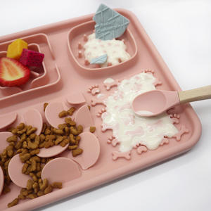 Tappetino Antiscivolo per Cani e Gatti in Silicone Alimentare Punto - Tappetino Multifunzionale Portatile Anti-Soffocamento per Nascondere il Cibo - Product Image 5