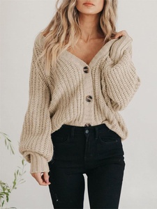 <span class=keywords><strong>Cardigan</strong></span> da Donna Personalizzato all'Ingrosso con Scollo a V, Lavorazione a Treccia, in Poliestere Cotone 240GSM 12GG, Tinta Unita, Monopetto, Vestibilità Rilassata, Invernale Casual - Product Image 6