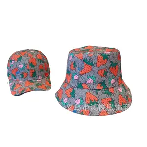 女式棒球帽草莓帽涂鸦英式时尚字母G刺绣男式棒球帽防晒遮阳