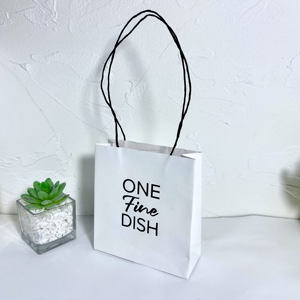 Eco-Friendly Handmade White Kraft Paper Food Clothes Packing Bag Handle Recyclable Luxury Packaging Custom Logo Promotion Bag - Product Image 1