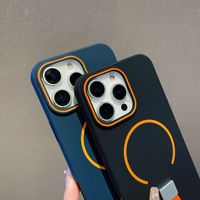 Nouvelle Coque de Téléphone Tendance avec Support en Silicone Coque Magnétique pour iPhone 15 Pro Max Étui de Protection Anti-Empreintes