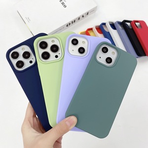 Funda protectora de cuerpo completo de silicona líquida con forro de tela de microfibra suave para <span class=keywords><strong>iPhone</strong></span> <span class=keywords><strong>12</strong></span> y <span class=keywords><strong>iPhone</strong></span> <span class=keywords><strong>12</strong></span> Pro - Product Image 2