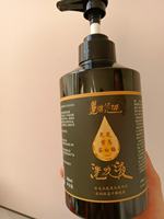 Luxuriöse Goldfolie Benutzerdefinierte Vinyl-Etikettenrolle Wasserfeste Klebeetiketten CMYK-Druck Spot-UV-Prägung für Haarshampoo Duftkerzen