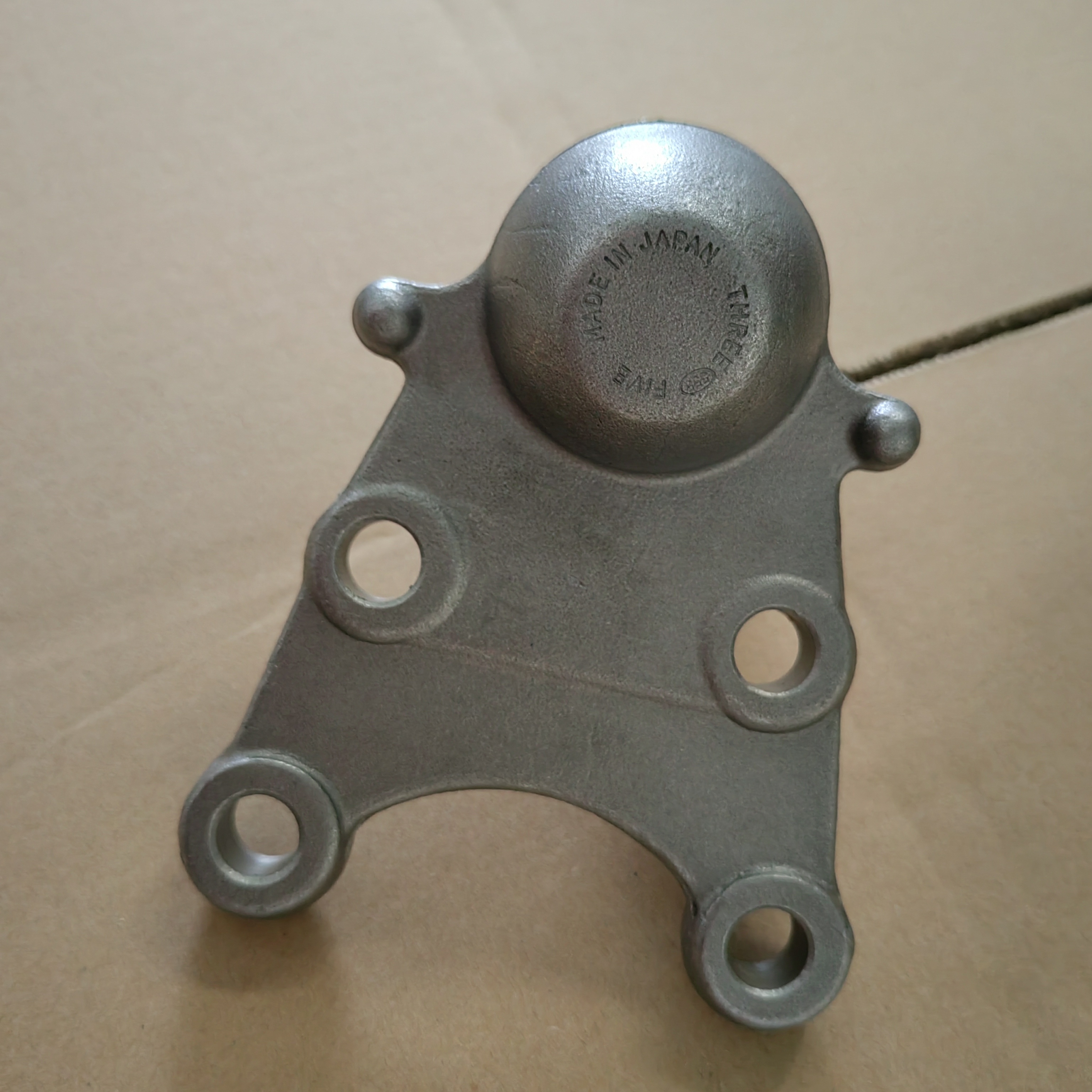 Genuine Auto Suspension Ball Joint for ISUZU Luv Dmax 2.4
