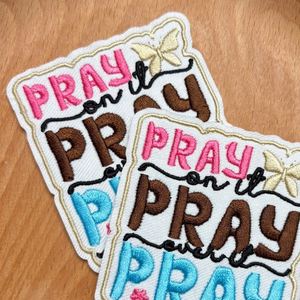 Nouveau patch thermocollant en feutre brodé avec motif de prière biblique pour la décoration de vêtements, étiquettes, sacs et chapeaux - Product Image 2