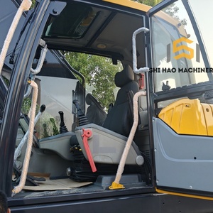 Excavatrice sur chenilles d'occasion Volvo EC380 DL de 38 tonnes, robuste, idéale pour les grands projets de construction et l'exploitation minière - Product Image 2
