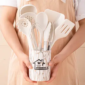 Vente en gros 18 pièces outils de cuisson accessoires d'ustensiles de cuisine ensemble d'ustensiles de cuisine en silicone antiadhésif en nylon résistant à la chaleur