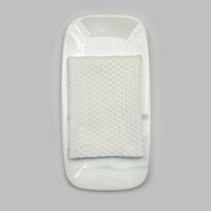 Lingettes humides jetables épaissies en pur <span class=keywords><strong>coton</strong></span> pour usage commercial, logo personnalisé pour hôtels et restaurants - Product Image 5