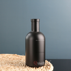 Personalizzato 500Ml 750Ml <span class=keywords><strong>nero</strong></span> opaco all'ingrosso vuoto <span class=keywords><strong>bianco</strong></span> opaco dipinto 750Ml bottiglia di vetro <span class=keywords><strong>liquore</strong></span> per whisky - Product Image 1