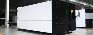 เครื่องตัดเลเซอร์แผ่นโลหะกำลังสูง 3015GA แบบปิดมิดชิด 1kw 2kw 3kw 4kw 8kw 12kw พร้อมแหล่งกำเนิดแสงเลเซอร์ Raycus - Product Image 3