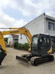 รถขุดตีนตะขาบฮุนได 80 มือสองขนาดใหญ่ ราคาถูก สภาพดี ผลิตในเกาหลี เครื่องยนต์ยันมาร์ รับประกัน 1 ปี - Product Image 2