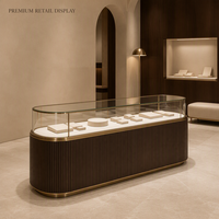 Comptoir de présentation de bijoux en bois moderne personnalisé avec éclairage LED pour salles d'exposition, magasins de détail et marques