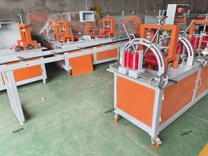 Machine de laminage de film pour profilés de fenêtres et de portes en aluminium à rupture de pont thermique, contrôlée par PLC, <span class=keywords><strong>MAG</strong></span> APL-300, moteur pour profilés irréguliers - Product Image 6