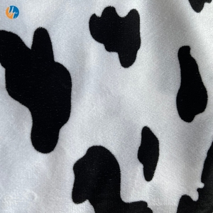 <span class=keywords><strong>Tissu</strong></span> en velours court super doux 100 % polyester à motif <span class=keywords><strong>vache</strong></span> classique <span class=keywords><strong>noir</strong></span> <span class=keywords><strong>et</strong></span> <span class=keywords><strong>blanc</strong></span> pour la confection de costumes de cowgirl Jessie pour enfants - Product Image 3