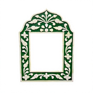 Cadre photo artisanal en bois avec incrustations de os, support décoratif haut de gamme pour portraits de famille, souvenirs de mariage, décoration de bureau - Product Image 2