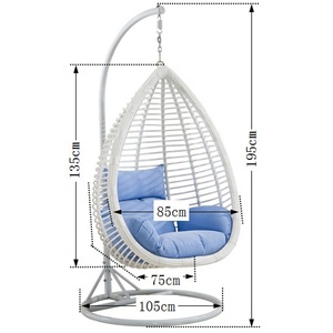 Sedia a Dondolo Sospesa in Vimini Bianco e Blu per Giardino, Arredo Esterno in Rattan - Product Image 2
