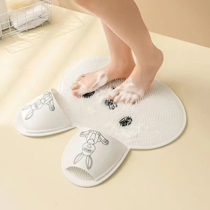 Alfombrilla de silicona para pies con masaje, antideslizante para baño, para eliminar piel muerta, artefacto para frotar y lavar los pies - Product Image 4