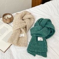 Écharpe longue en polyester tricoté pour l'hiver, douce, duveteuse, de haute qualité, brossée, couleur unie mélangée, pour femme