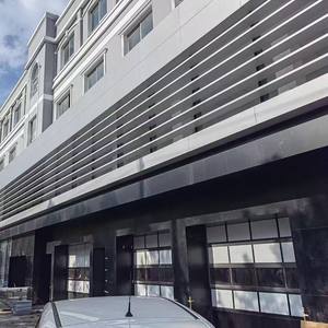 Porte de <span class=keywords><strong>garage</strong></span> électrique robuste <span class=keywords><strong>Hyundai</strong></span> Design moderne Segment complet en alliage d'aluminium fabriqué en Chine - Product Image 5