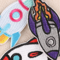 Patch auto-adhésif sac à vêtements et patch cousu fusée fer sur patchs de broderie pour la décoration