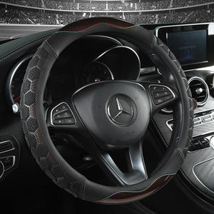 Cubierta de <span class=keywords><strong>volante</strong></span> de cuero PU de fibra de carbono deportiva BLA antideslizante transpirable Universal 15 pulgadas Renault <span class=keywords><strong>CHEVROLET</strong></span> modelo 010 - Product Image 4