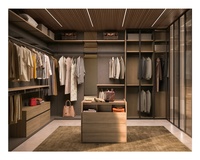 Nouvelle conception de dressing intégré pour chambre principale avec table de maquillage