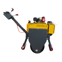 Mini-compacteur vibrant thermique portatif pour réparation routière, également disponible en version autoportée avec siège