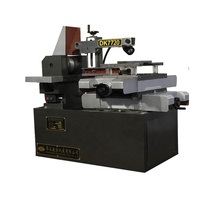 Machine de découpe à fil CNC mini EDM DK7720 (pour armoire de commande d'ordinateur de bureau) de haute performance avec moteur, haute productivité HT250
