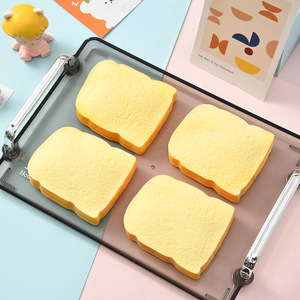 Juguete Blandito de Tostada Simulada, Rebanadas de Pan de Juguete Novedosas, Gadget Antiestrés, Juguete para Bromas y Descompresión - Product Image 4