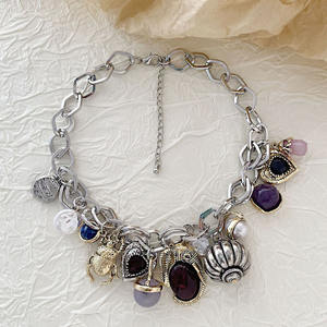 قلادة معدنية من حجر الراين مصنوعة من سبيكة ملونة للنساء ، مجوهرات نسائية متعددة القلوب - Product Image 6