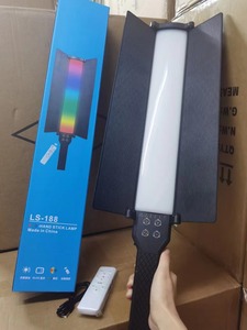 Lampe de <span class=keywords><strong>Photographie</strong></span> Portable Lumière d'Appoint RVB Colorée Barre d'Éclairage Portative Lampes d'Éclairage pour Live et Selfie - Product Image 4