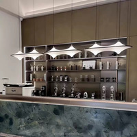 Luminaire suspendu LED moderne et unique en résine imitation albâtre courbé pour comptoir de bar, restaurant, hall d'hôtel