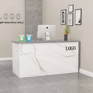 Comptoir d'accueil commercial en bois, minimaliste et moderne, à installation amovible, pour magasin de vêtements, salon de beauté, hôtel, salon de thé au lait - Product Image 4