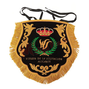 ธงประจำพิธีปักลายด้วยลวดทองทำจากทองรูปพรรณตามสั่ง - Product Image 1