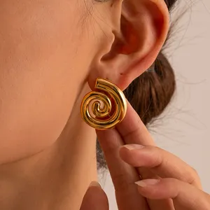 Sıcak satış paslanmaz çelik Minimalist geometrik 18K altın kaplama Spiral çember küpe kadın takısı