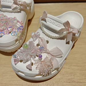 Accesorios para Zapatos DIY - Hebillas Decorativas Dongam New Fairyland - Accesorios para Zapatos con Orificios en Forma de Corazón para Niñas - Product Image 2