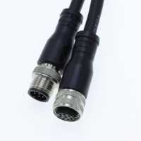 Connecteur circulaire blindé industriel durable M12 avec câble moulé noir, disposition des broches personnalisable